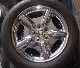 17 Inch 5 Spoke Chrome wheels with tyres